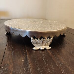 Elegant Silver Embossed Round Serveware Cake Stand